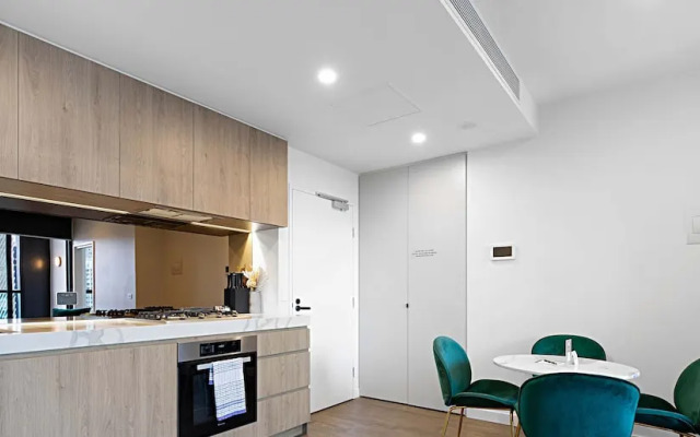 Lumina Suites