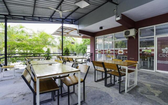 Super Oyo Flagship 1511 Galaxy Inn