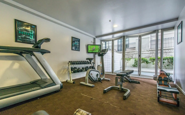 JHT - 1 BRM UoA Albert Park Balcony