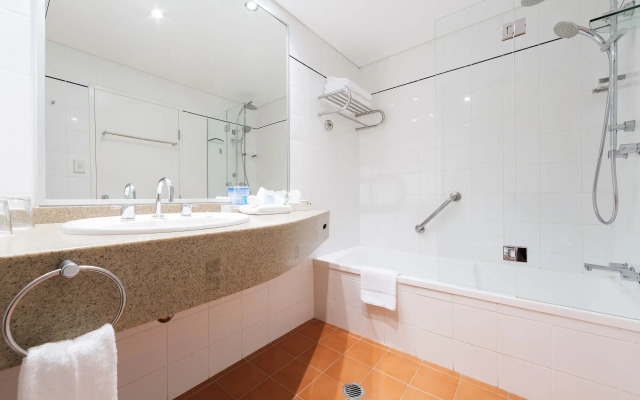 Novotel Canberra