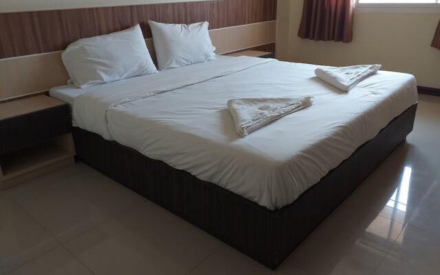 Sirichai Hotel - Chaiyaphum