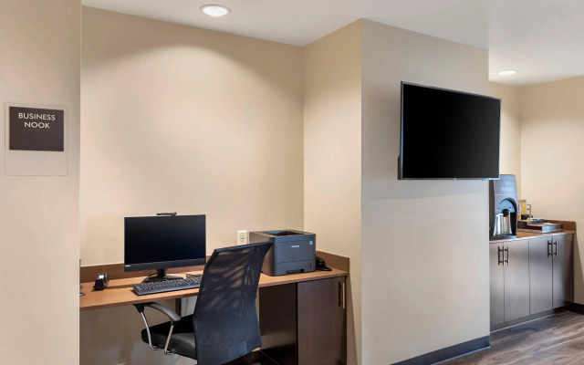 MainStay Suites Lancaster Dallas South