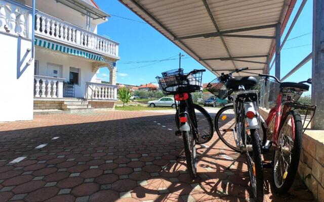 Apartments Ana - 120m from beach