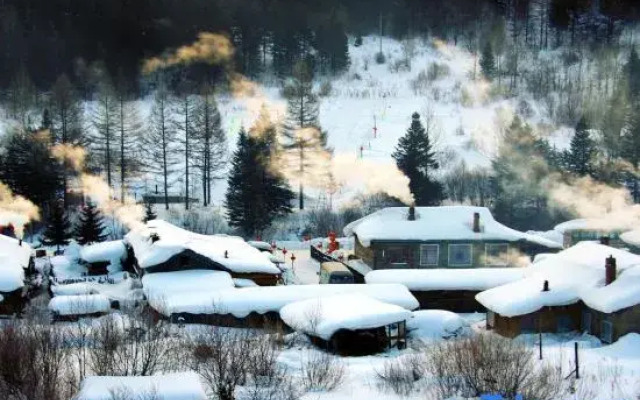 Xuexiang Xueyun Holiday Hotel