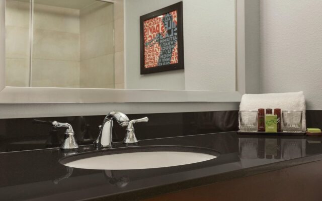 Embassy Suites Hotel Baton Rouge
