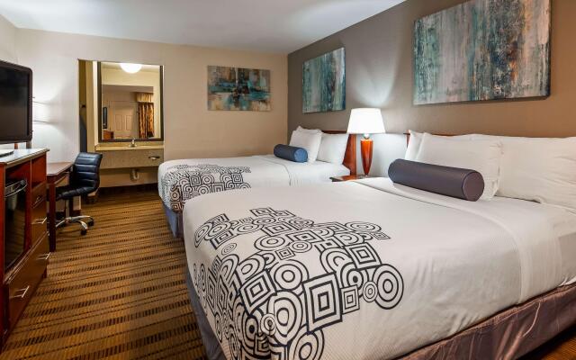 SureStay Plus by Best Western Woodbury Inn