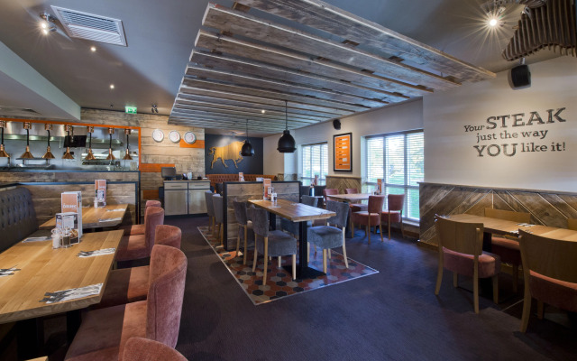 Premier Inn Cirencester