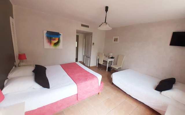 Hôtel Restaurant Le Clos Des Capitelles