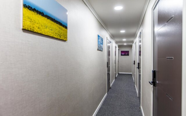 Single Story Capsule Hotel