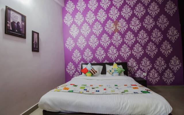 Oyo 23267 Home Alluring 2 Bhk Parra