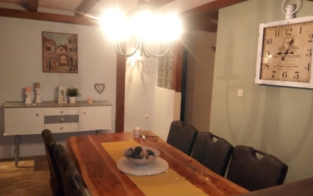 Apartment Tanja - comfortable and close to the sea A1 Tisno, Island Murter