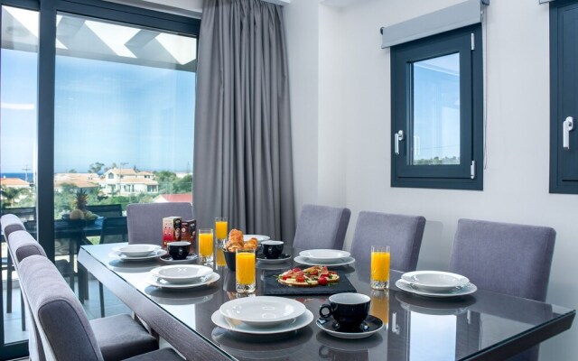Dionisos Luxury Suites