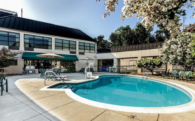 Travelodge by Wyndham Roanoke