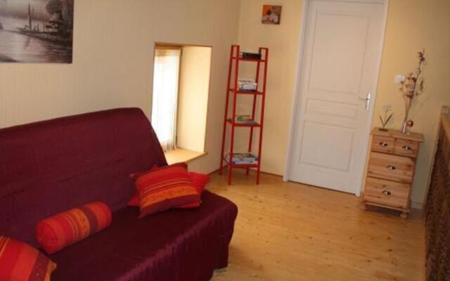 Gîte Granges-Aumontzey-Aumontzey, 2 pièces, 3 personnes - FR-1-589-12