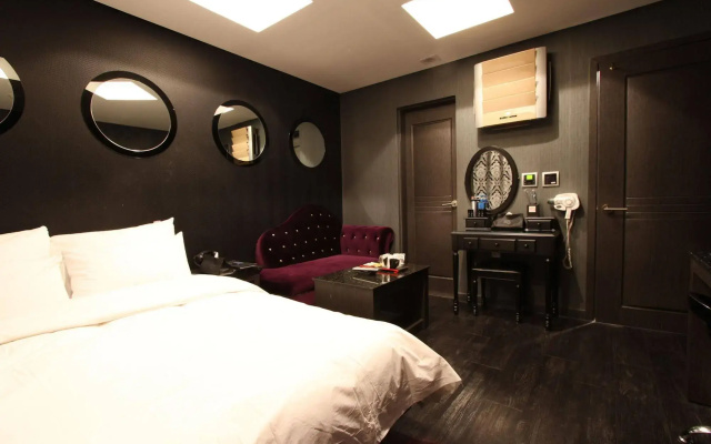 Gangnam Chocolate Hotel