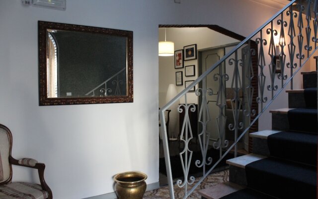 Colina Guesthouse - Braga