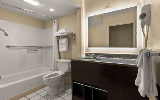 Ramada by Wyndham Harrisburg/Hershey Area