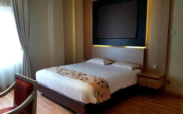 Mutiara Suites