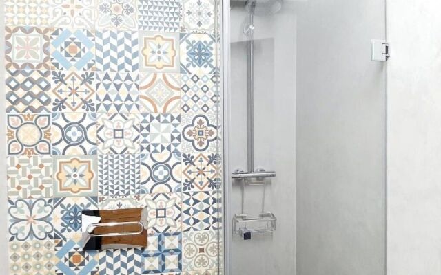Hostal Erasmus by gaiarooms