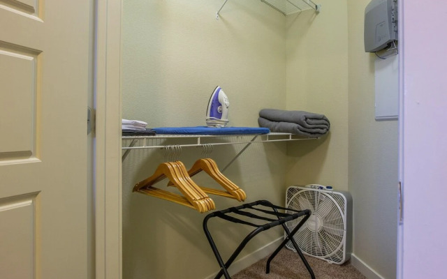 FRONTDESK West 7th District Apts Fort Worth