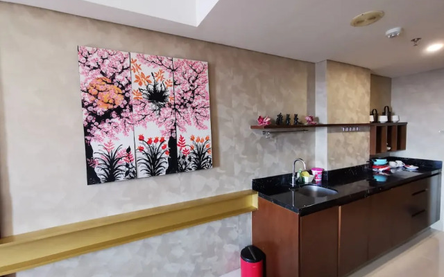 Warhol Residences Simpang Lima