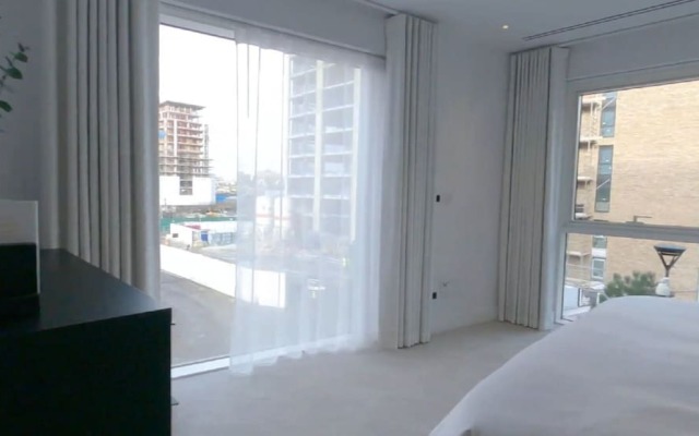 Chelsea Harbour 2-bed Apartment in London