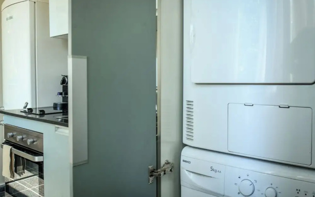 Elegant 1BR Dizengoff Apt by Sea N' Rent
