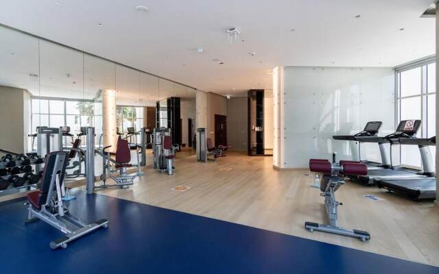 Eloquent Cozy Studio with Incredible Canal Views