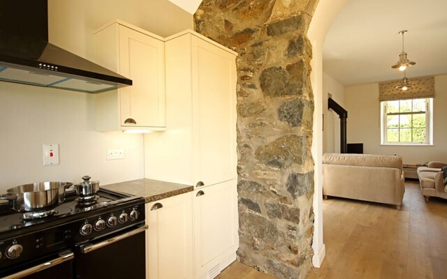Capel Bach