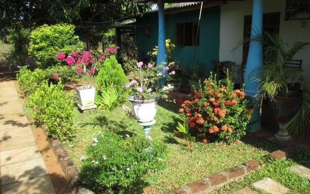 Village Garden Inn