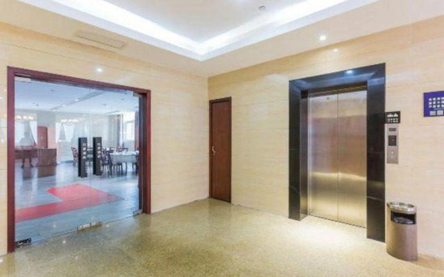 Honglai Business Hotel