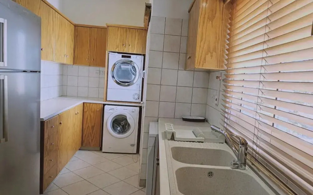 82 NIC - Stay Aurum Apartment