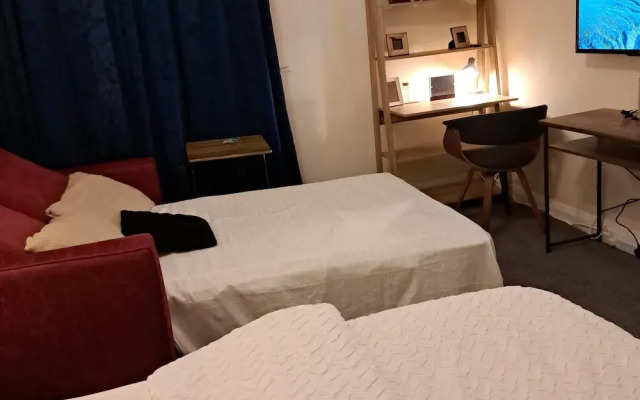 Family-friendly Studio Flat in Dagenham