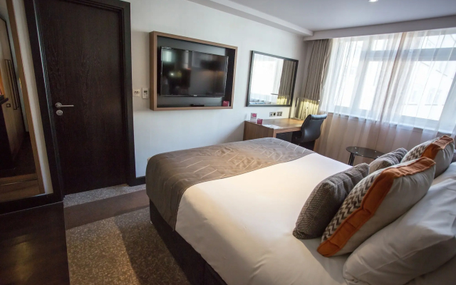 Crowne Plaza Gerrards Cross by IHG