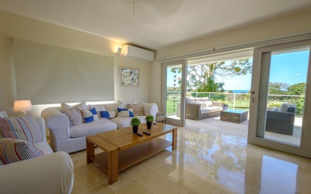 Private Villa with Pool and Golf Cart