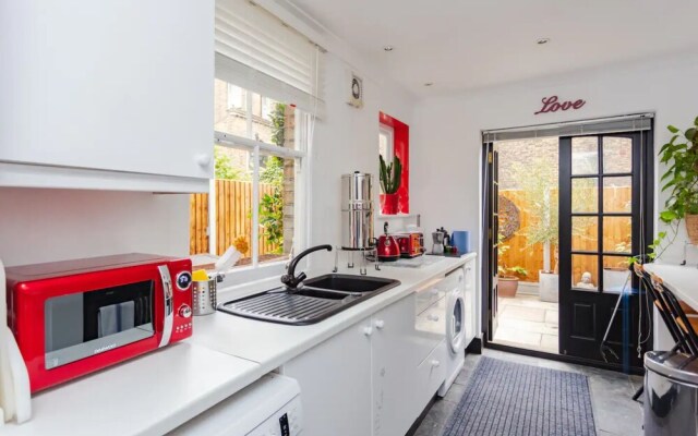 Quirky 2 Bedroom Apartment in Elephant and Castle