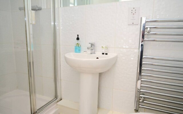 Tennyson Two Bedroom Apartment