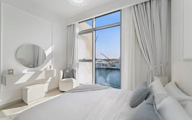 2BR M Canal Front B3 Waterfront Views
