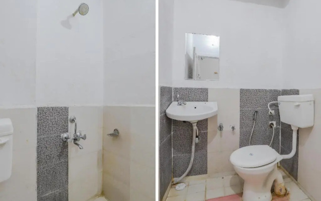 Hotel Laksh by OYO Rooms
