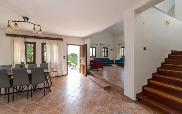 Sani Dream Villa