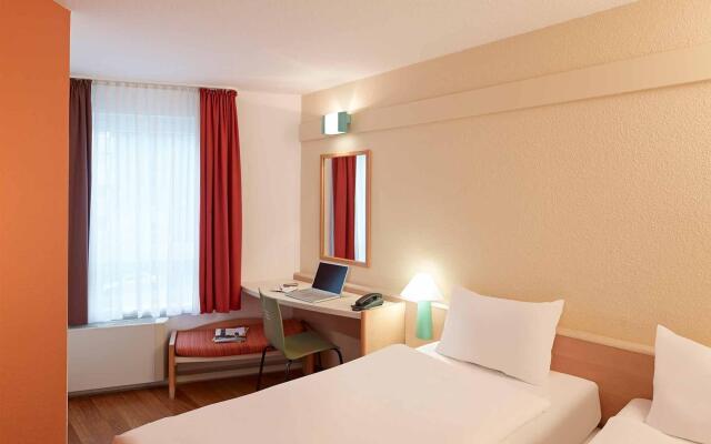 ibis Hotel Köln Centrum