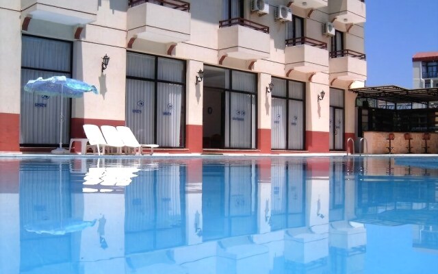 Kanarya Hotel