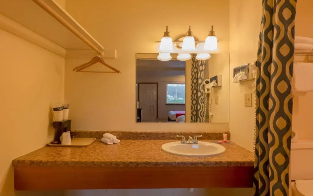 Travelodge by Wyndham Chehalis