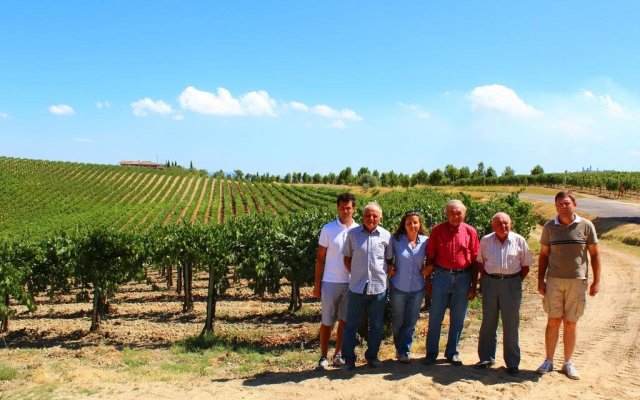 Azienda Massi - Agriturismo Macinatico1