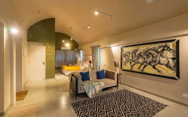 Legacy by Hireavilla -5br w Private Pool in Siolim