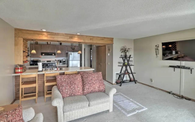 Pool + Fishing Docks: Couple's Lake Ozark Condo