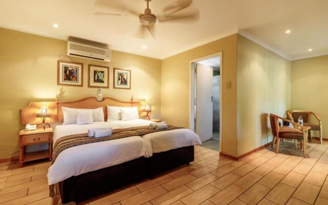 Hotel Numbi and Garden Suites