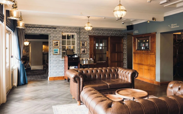 White Lion Royal Hotel