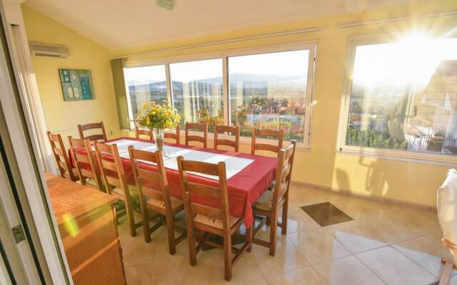Quaint Holiday Home in Sinj With Private Pool