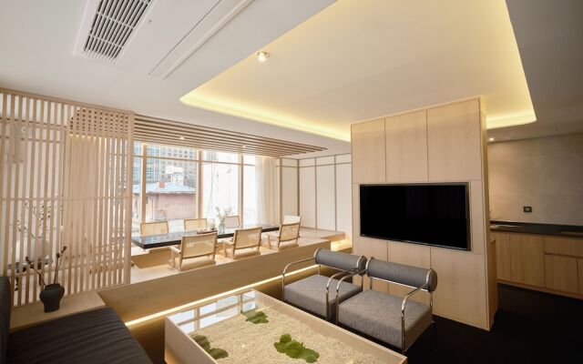 UH Suite Seoul Deoksugung